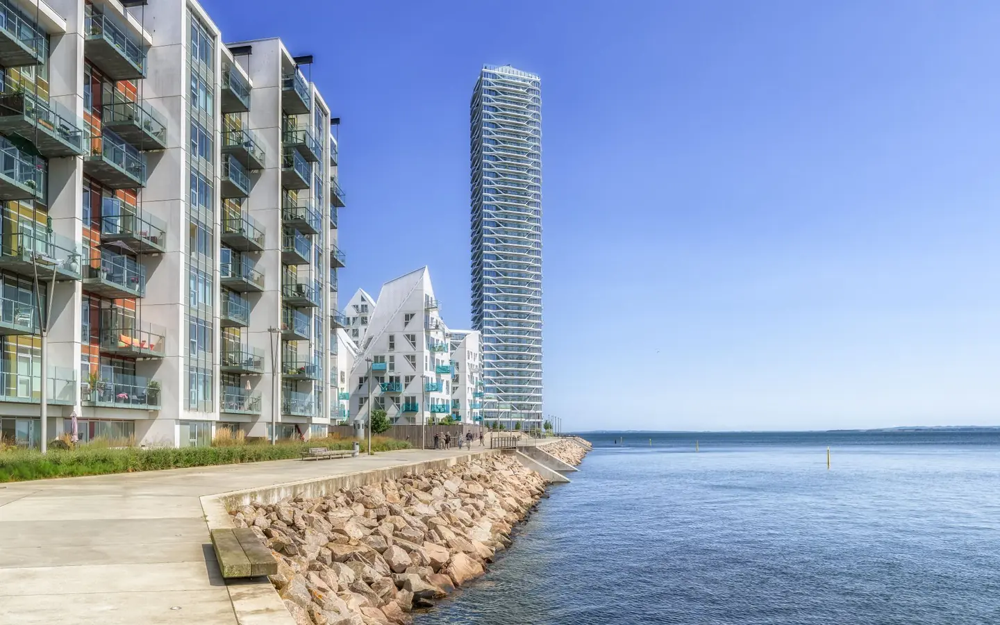 TERA002-01 Tanjung Bungah Coastal Suites
